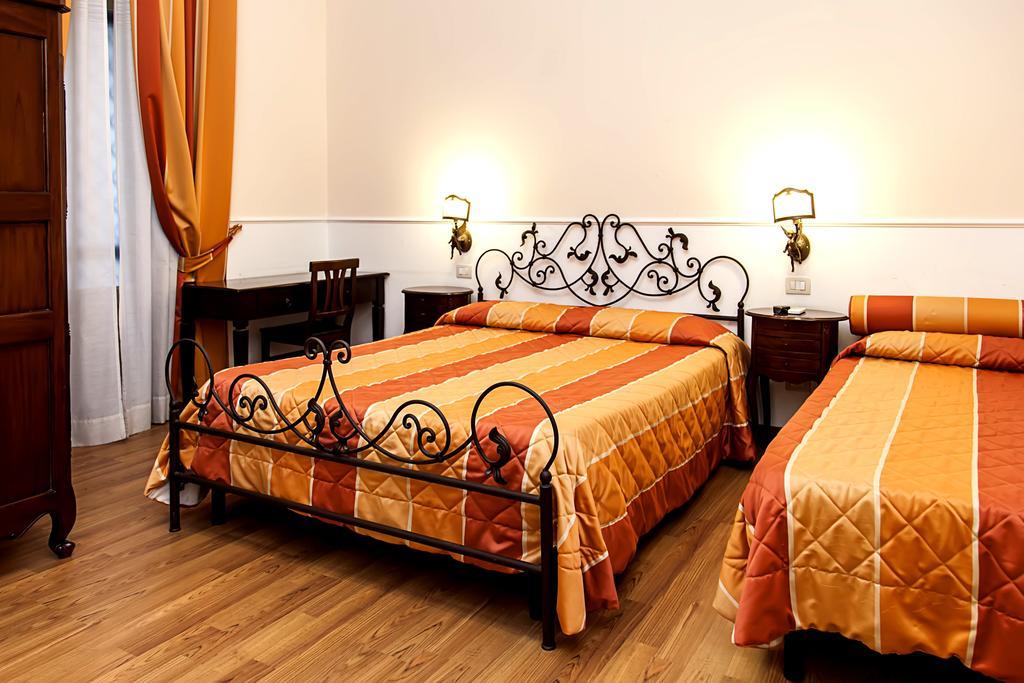 Antico Belvedere B&B เลชเช ห้อง รูปภาพ