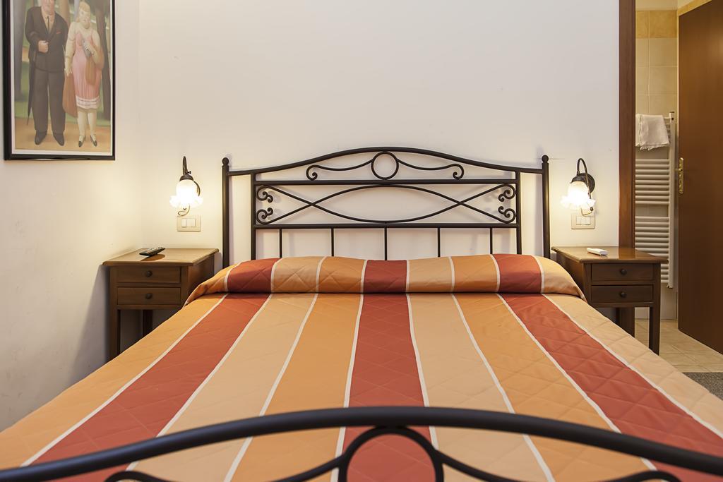 Antico Belvedere B&B เลชเช ห้อง รูปภาพ